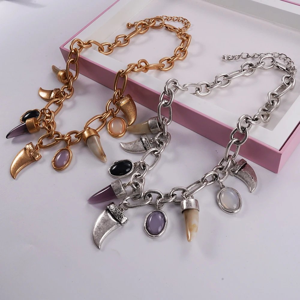 Collier pendentif en forme de corne de taureau, bijoux de clavicule de style bohème rétro, bijoux de fête vintage antiques Collier pendentif en forme de corne de taureau, bijoux de clavicule de style bohème rétro, bijoux de fête vintage antiques