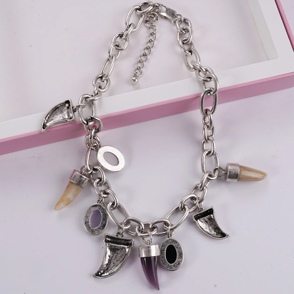 Collier pendentif en forme de corne de taureau, bijoux de clavicule de style bohème rétro, bijoux de fête vintage antiques Collier pendentif en forme de corne de taureau, bijoux de clavicule de style bohème rétro, bijoux de fête vintage antiques