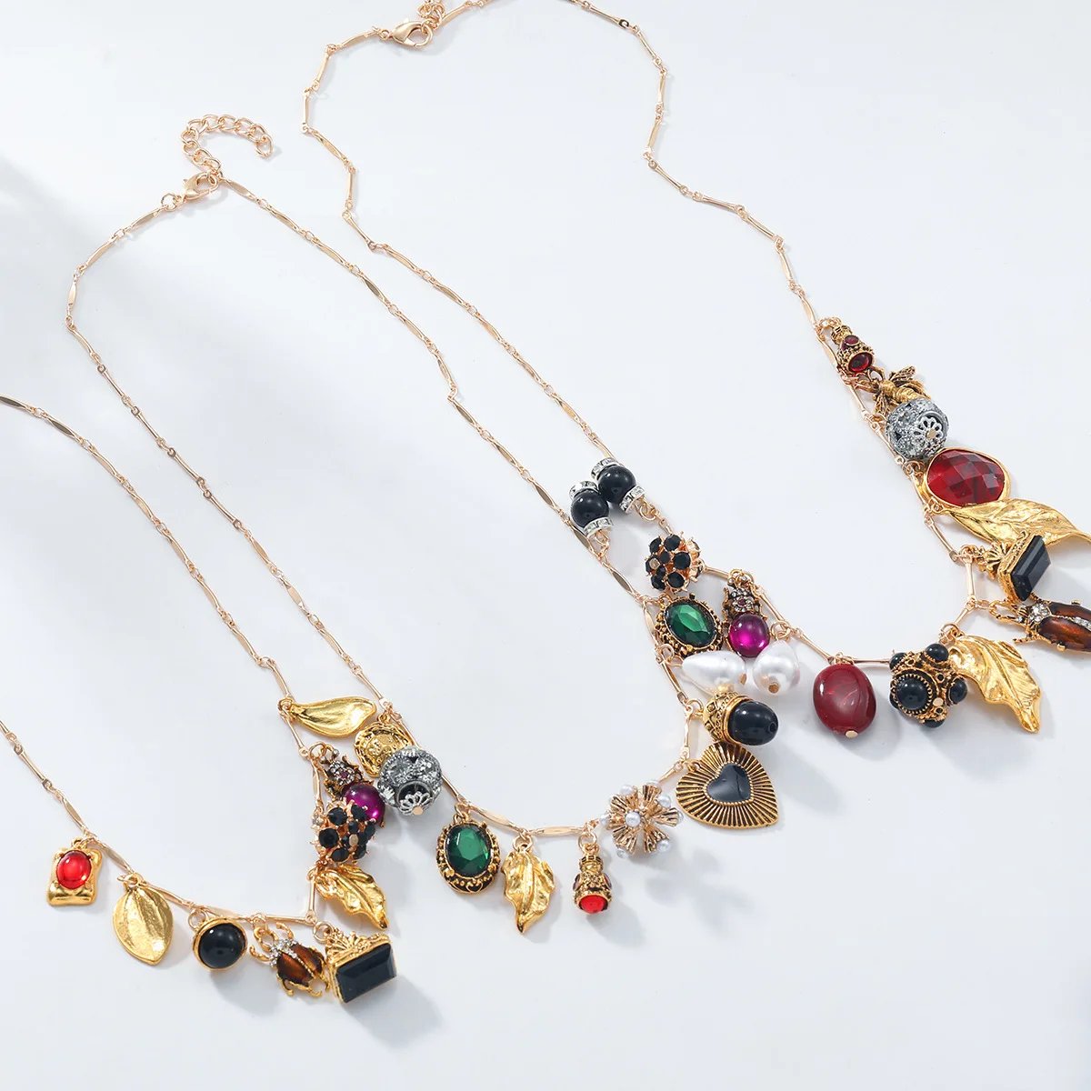 Collier avec pendentif géométrique multicouche pour femmes, Design tissé rétro, feuille d'insecte, fleur en forme de cœur, bijoux de fête Collier avec pendentif géométrique multicouche pour femmes, Design tissé rétro, feuille d'insecte, fleur en forme de cœur, bijoux de fête