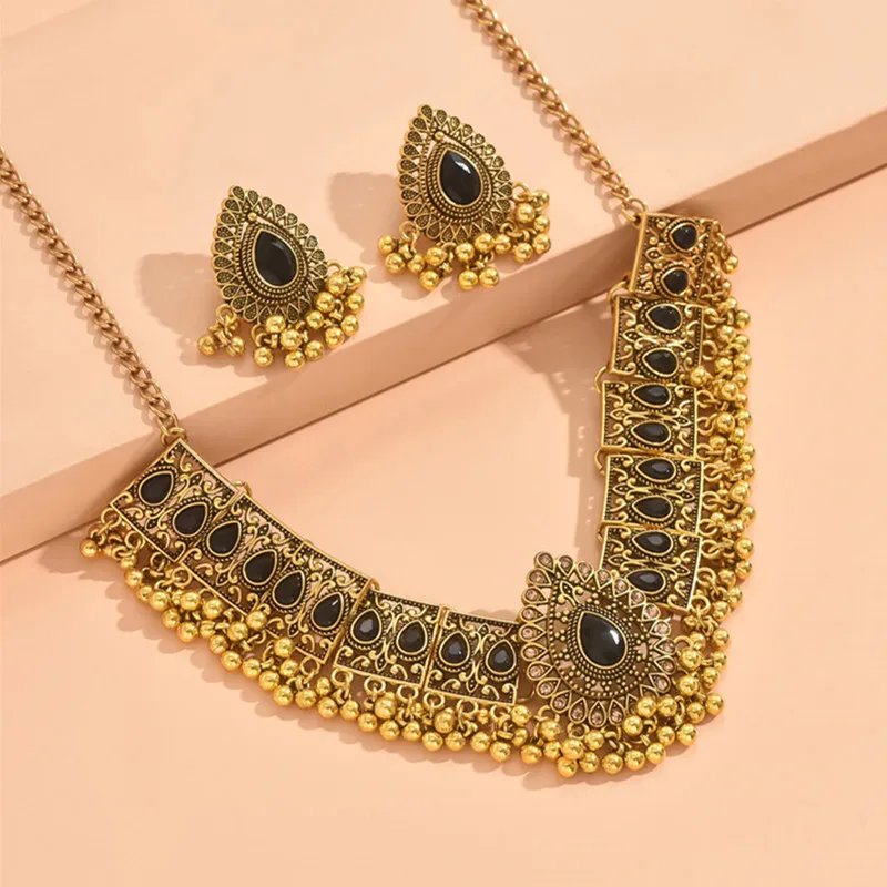 Nouveau ensemble de bijoux Vintage pour femmes gland perles pendentif ensembles de bijoux pierre colorée décoration collier boucles d'oreilles ensemble pour les femmes Nouveau ensemble de bijoux Vintage pour femmes gland perles pendentif ensembles de bijoux pierre colorée décoration collier boucles d'oreilles ensemble pour les femmes