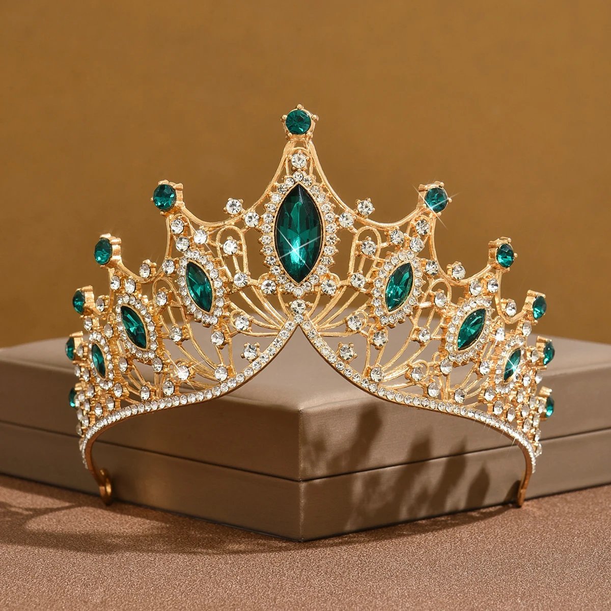 Ensemble de bijoux pour femmes, collier et boucles d'oreilles, couronne, Design à la mode, adapté aux cadeaux de mariage, de fête et de Festival