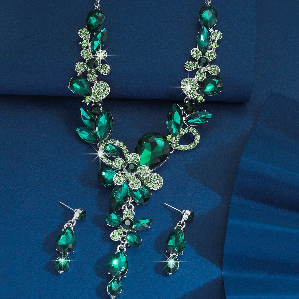 Ensemble de bijoux goutte d'eau ChimFlower pour femme, collier et boucles d'oreilles, cadeau de vacances, fête de banquet de mariage, mode, 3 pièces Ensemble de bijoux goutte d'eau ChimFlower pour femme, collier et boucles d'oreilles, cadeau de vacances, fête de banquet de mariage, mode, 3 pièces