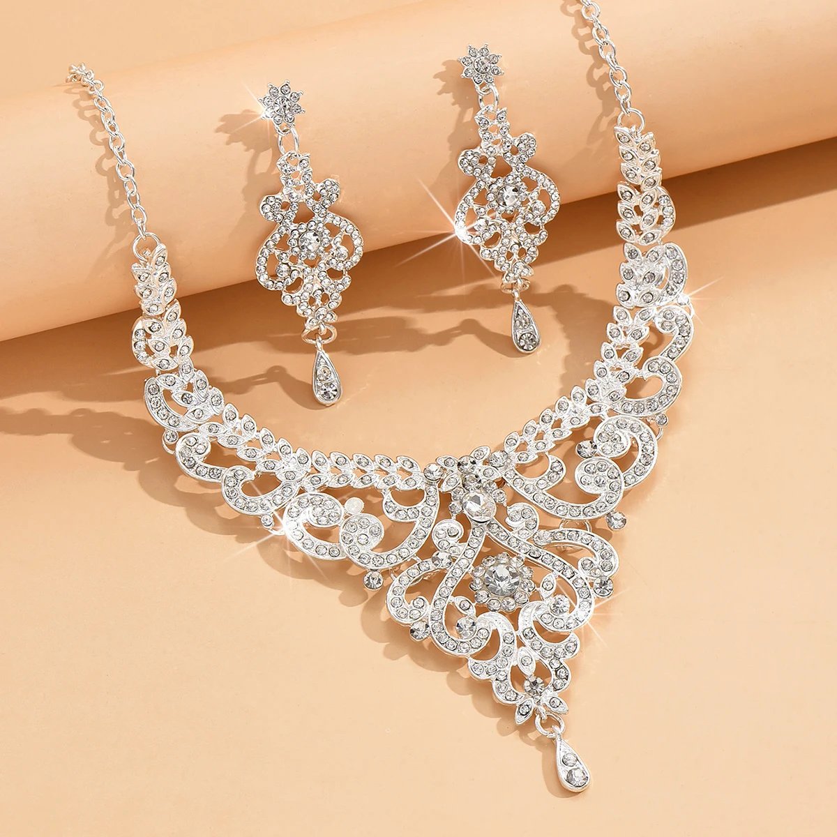 Ensemble de bijoux Design à la mode pour femmes, 3 pièces, strass haut de gamme, boucles d'oreilles, collier, accessoires de mariage