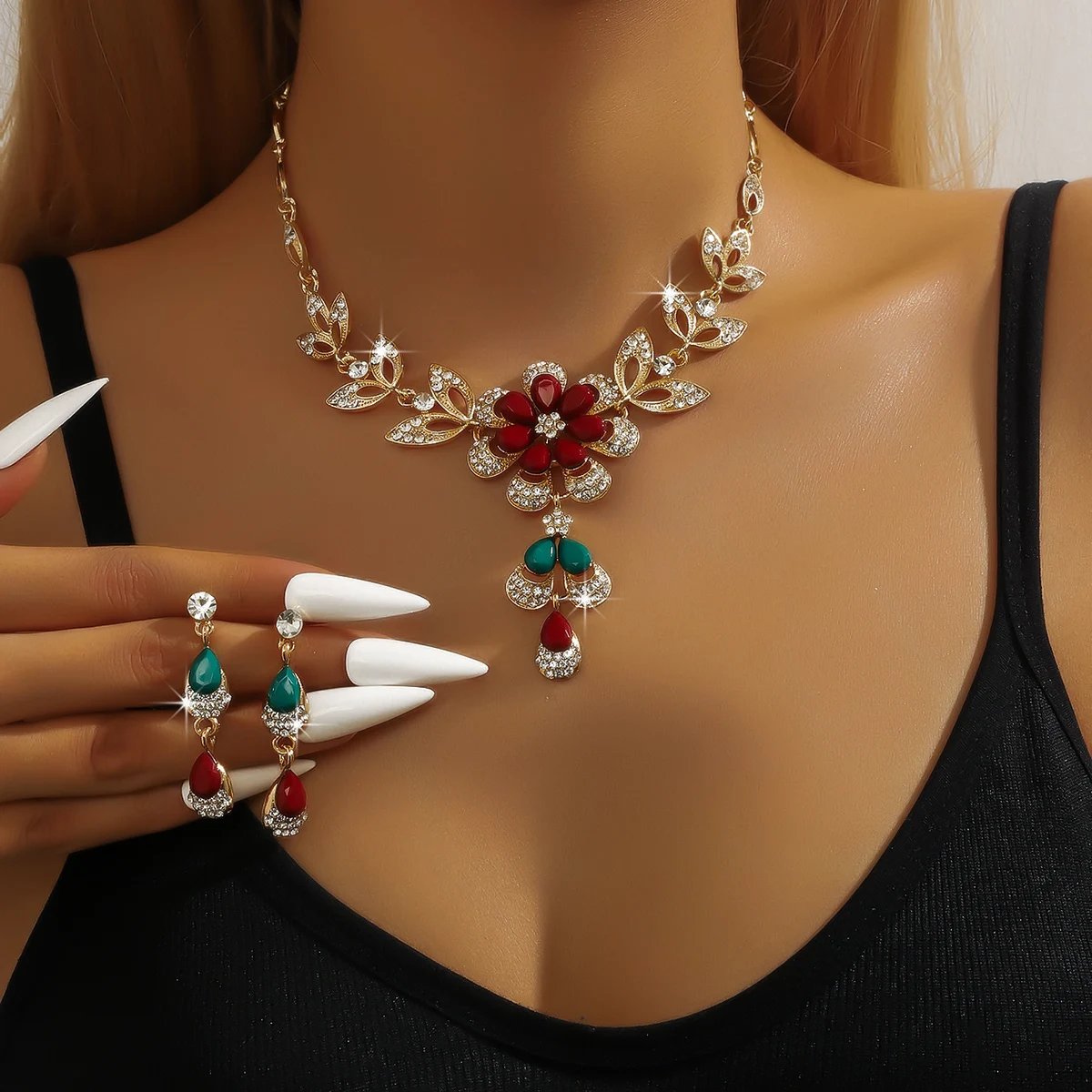Ensemble de bijoux pour femmes, 3 pièces, Design tendance, polyvalent, collier à fleurs, boucles d'oreilles, Banquet de mariage, fête, cadeau de vacances