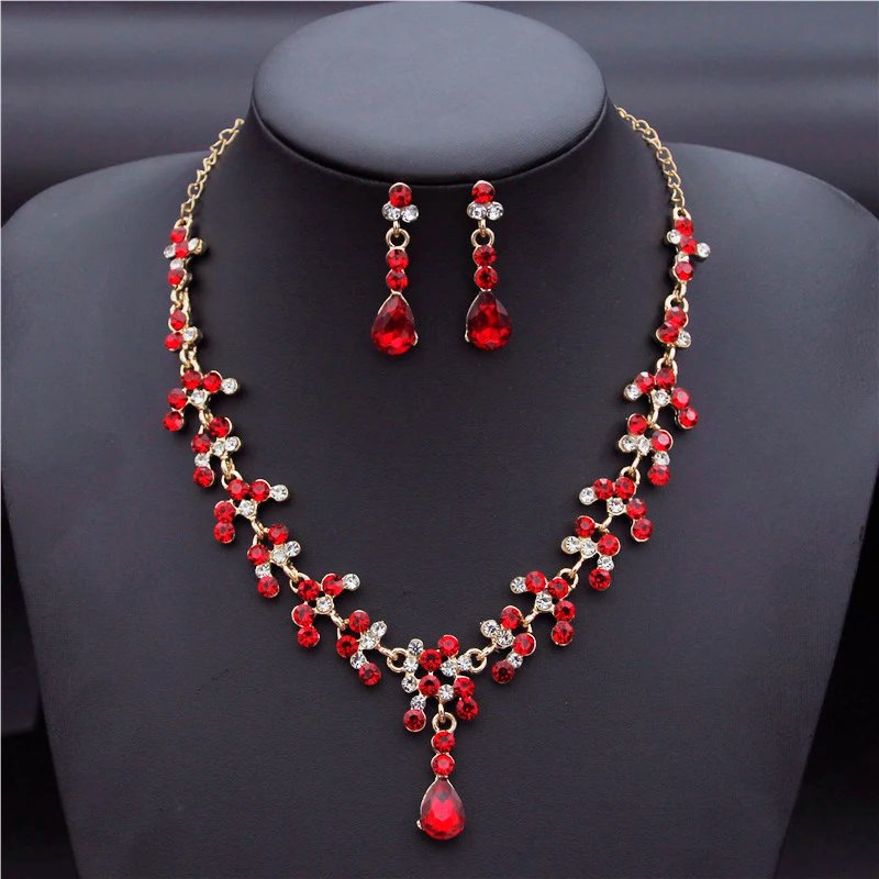 Ensemble de bijoux de mariage en cristal pour femmes, couleur or, strass, collier, longues boucles d'oreilles, accessoires pour robe de demoiselle d'honneur
