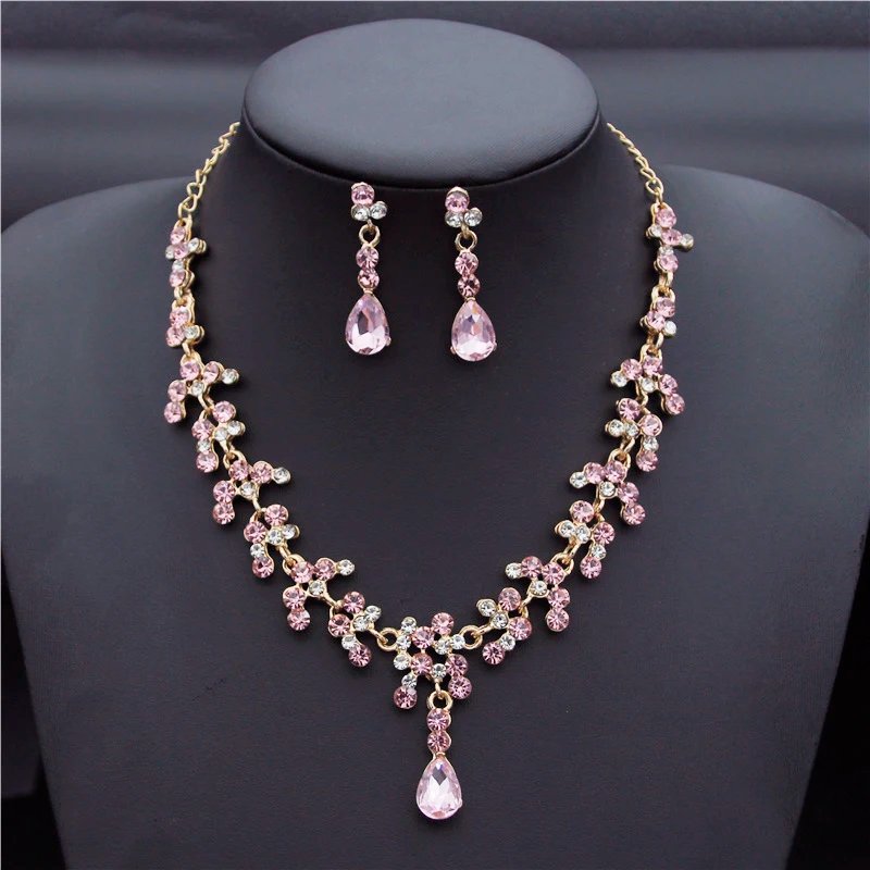 Ensemble de bijoux de mariage en cristal pour femmes, couleur or, strass, collier, longues boucles d'oreilles, accessoires pour robe de demoiselle d'honneur