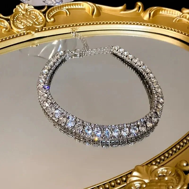 Ensemble de colliers et boucles d'oreilles carrées à la mode, chaîne de clavicule légère de luxe, vêtements de cou personnalisés haut de gamme pour femmes, motif façonnant