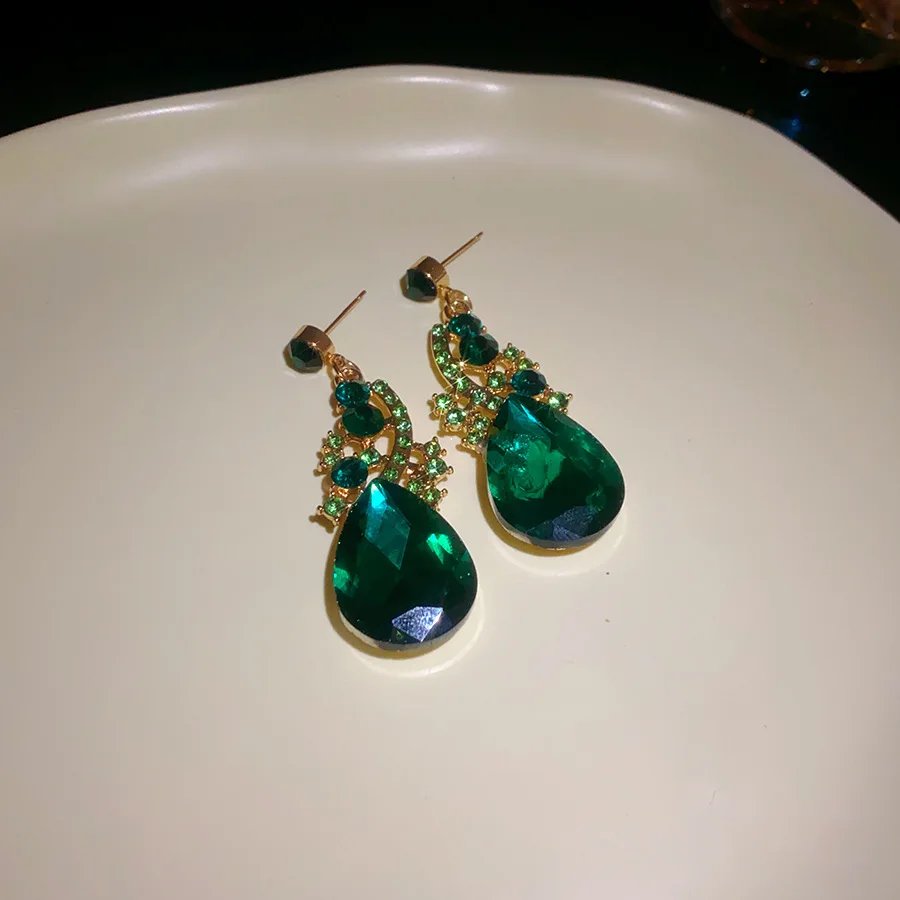 Collier pendentif gouttelette d'eau géométrique européen et américain pour femmes, bijoux de mariage personnalisés exagérés haut de gamme