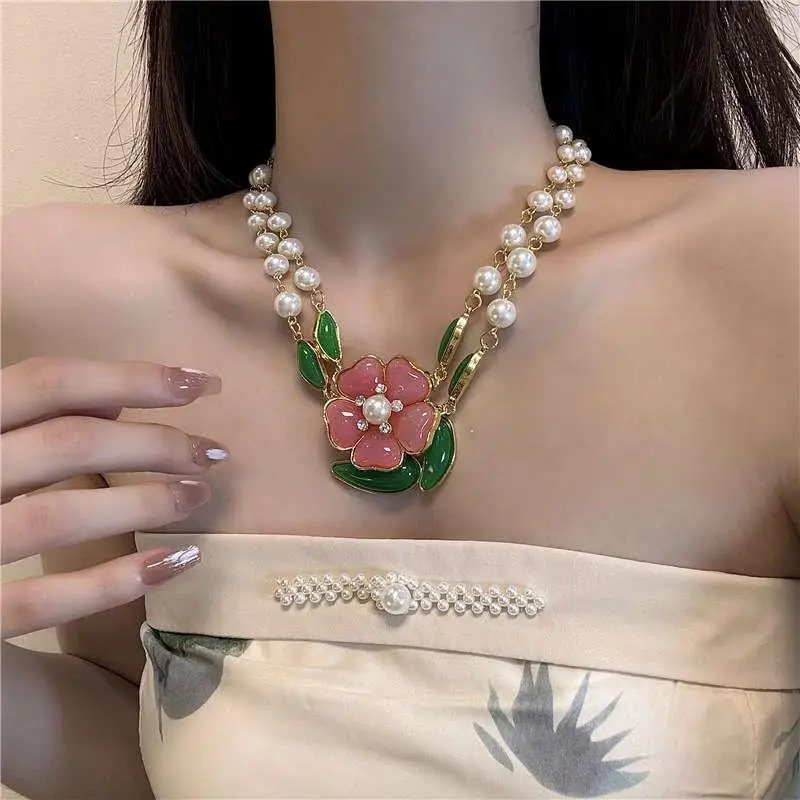 Colliers en résine biscuits goutte d'eau pour femme, fleur de cuir chevelu, perle de verre, colliers de la présidence, bijoux délicats, document rose et violet, 216.239.