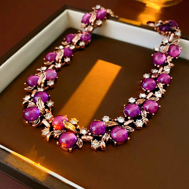 Collier en résine de biscuits rouge pour femme, fleur de cuir chevelu, breloques en métal, bracelet vintage, ensembles de bijoux exquis, tempérament, vente en gros