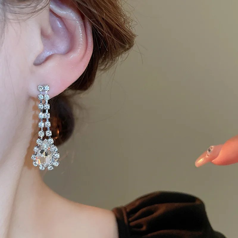 Ensemble de bijoux pour femmes, 3 pièces, strass incrustés, pendentif, colliers, boucles d'oreilles rétro, breloques, ensemble d'accessoires de mariage