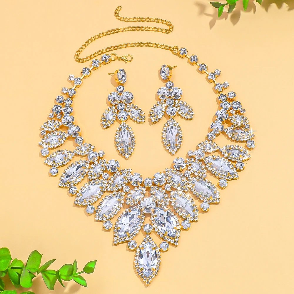 Ensemble de boucles d'oreilles et collier en feuilles exagérées pour femmes, cadeau de mariée, strass colorés, ensemble de bijoux africains, Costume de mariage nigérian