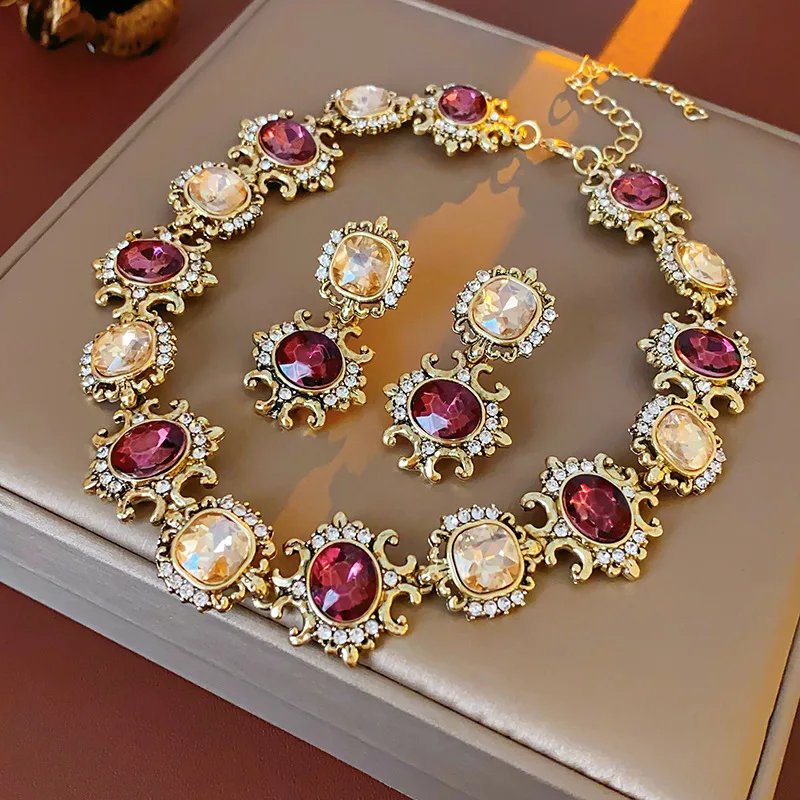 Collier Vintage en strass violet pour femmes, boucles d'oreilles pendantes, Style palais, collier rond géométrique, ensembles de bijoux pour dames