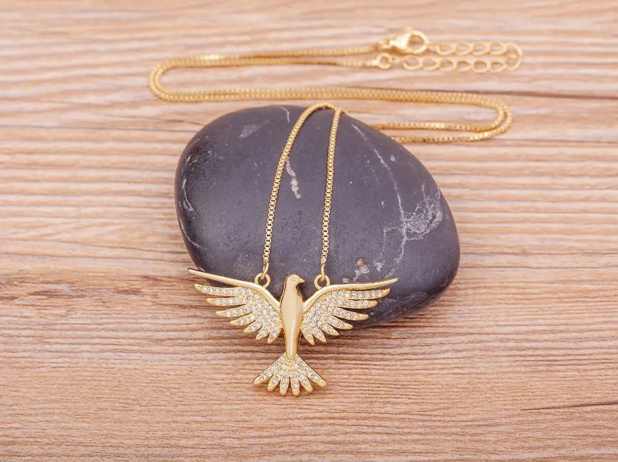 Collier vintage Nidin Flying Eagle pour hommes et femmes, pendentif oiseau, faucon, théâtre, déclaration d'animal de cou, bijoux de fête, cadeau d'anniversaire Collier vintage Nidin Flying Eagle pour hommes et femmes, pendentif oiseau, faucon, théâtre, déclaration d'animal de cou, bijoux de fête, cadeau d'anniversaire