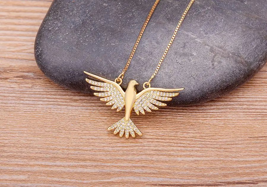 Collier vintage Nidin Flying Eagle pour hommes et femmes, pendentif oiseau, faucon, théâtre, déclaration d'animal de cou, bijoux de fête, cadeau d'anniversaire Collier vintage Nidin Flying Eagle pour hommes et femmes, pendentif oiseau, faucon, théâtre, déclaration d'animal de cou, bijoux de fête, cadeau d'anniversaire