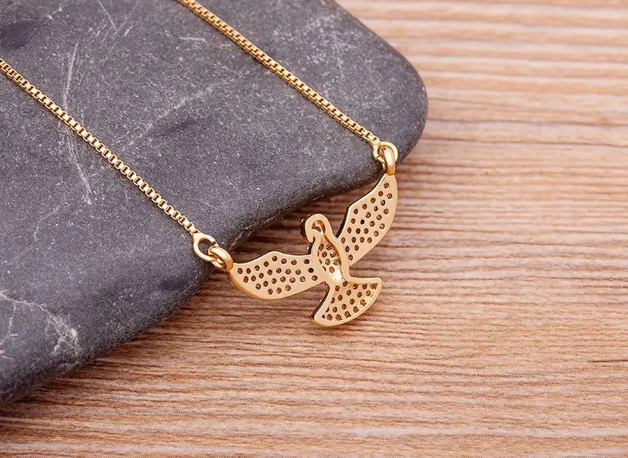 Collier vintage Nidin Flying Eagle pour hommes et femmes, pendentif oiseau, faucon, théâtre, déclaration d'animal de cou, bijoux de fête, cadeau d'anniversaire Collier vintage Nidin Flying Eagle pour hommes et femmes, pendentif oiseau, faucon, théâtre, déclaration d'animal de cou, bijoux de fête, cadeau d'anniversaire