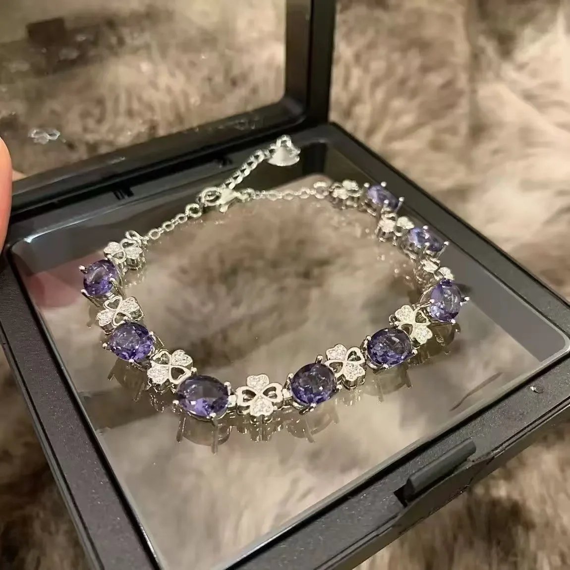 Bracelet en Zircon serpent pour femmes, élégant, yeux en cristal noir, accessoire quotidien personnalisé à la mode, bijoux de fête, cadeaux d'anniversaire Bracelet en Zircon serpent pour femmes, élégant, yeux en cristal noir, accessoire quotidien personnalisé à la mode, bijoux de fête, cadeaux d'anniversaire